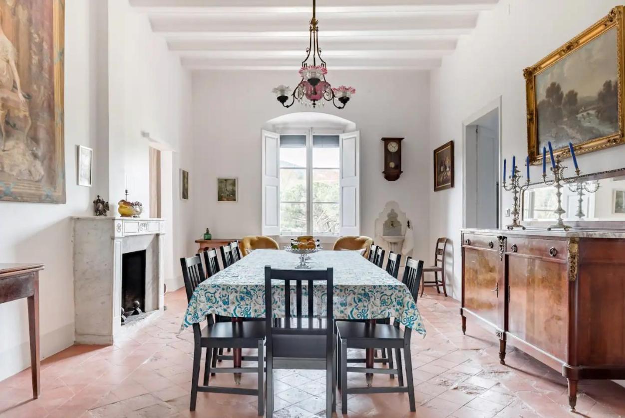 Can Rovira - Stunning Neoclassical Mansion, Just 20 Min Drive From Barcelona City Center, Ideal For Groups And Families Alella Luaran gambar