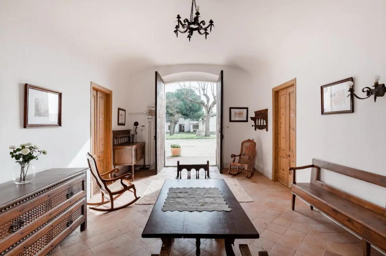 Can Rovira - Stunning Neoclassical Mansion, Just 20 Min Drive From Barcelona City Center, Ideal For Groups And Families Alella Luaran gambar