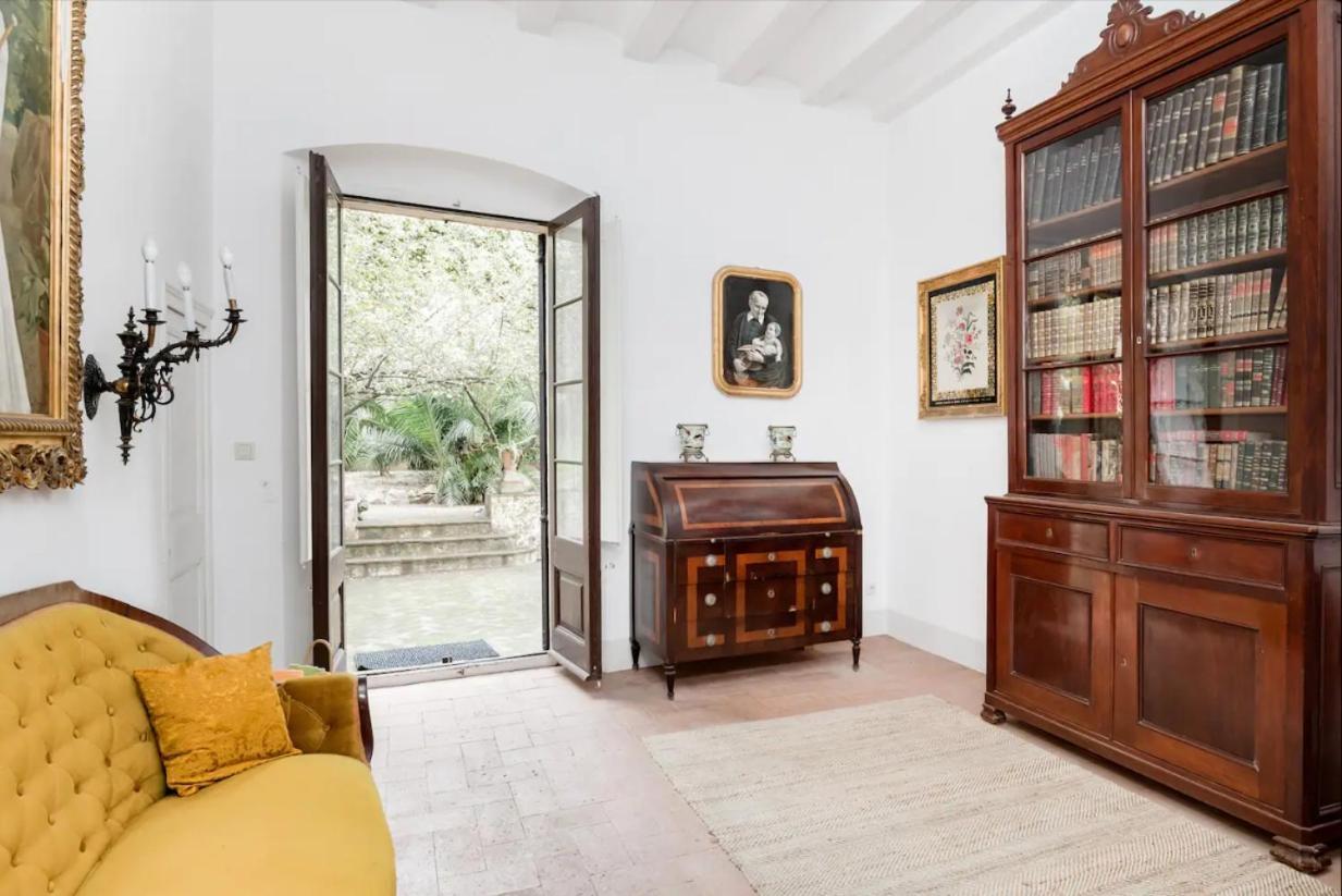 Can Rovira - Stunning Neoclassical Mansion, Just 20 Min Drive From Barcelona City Center, Ideal For Groups And Families Alella Luaran gambar
