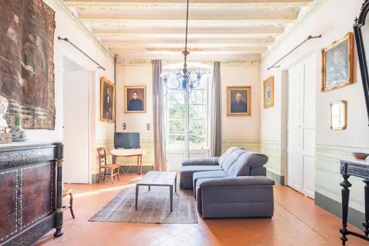 Can Rovira - Stunning Neoclassical Mansion, Just 20 Min Drive From Barcelona City Center, Ideal For Groups And Families Alella Luaran gambar