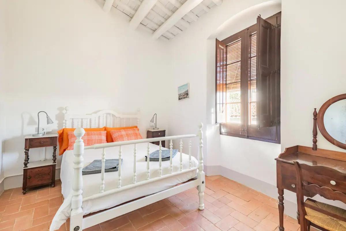 Can Rovira - Stunning Neoclassical Mansion, Just 20 Min Drive From Barcelona City Center, Ideal For Groups And Families Alella Luaran gambar